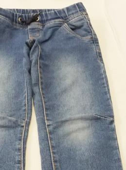 Jeanshose Gr. 128 von YFK (891)